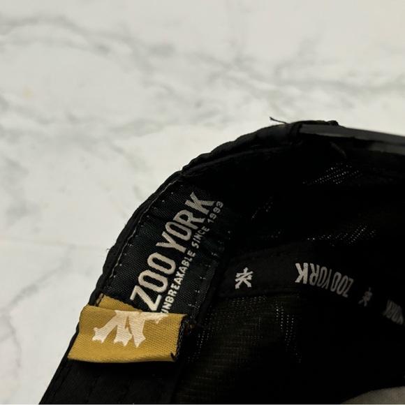 Zoo York Hat Black SnapBack Black Baseball Logo Streetwear Abstract Wide Bill C2 - Picture 8 of 8